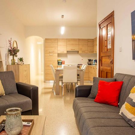 Spacious, Modern 3 Bedroom Apartment - เซนต์พอลส์เบย์ ภายนอก รูปภาพ