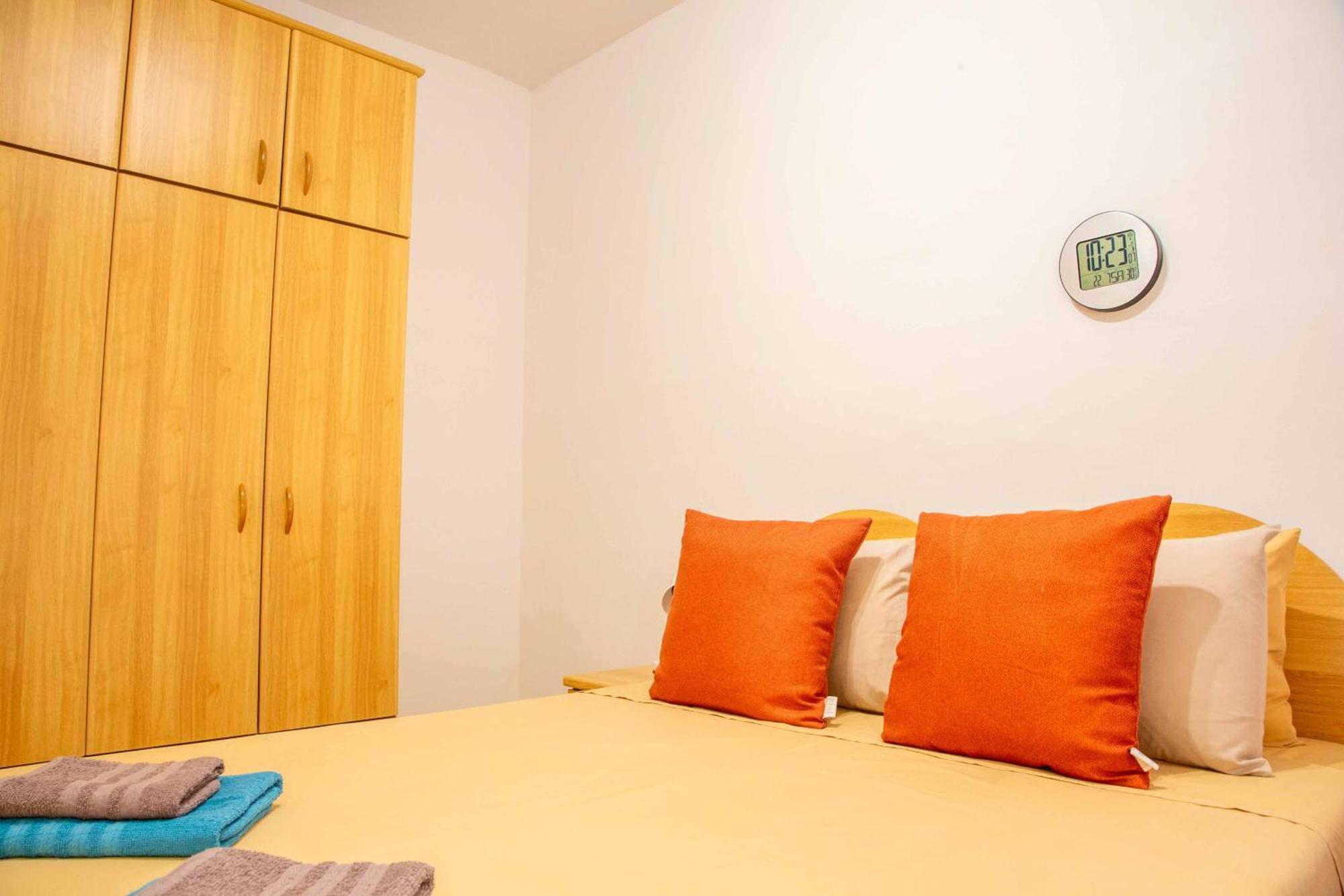 Spacious, Modern 3 Bedroom Apartment - เซนต์พอลส์เบย์ ภายนอก รูปภาพ